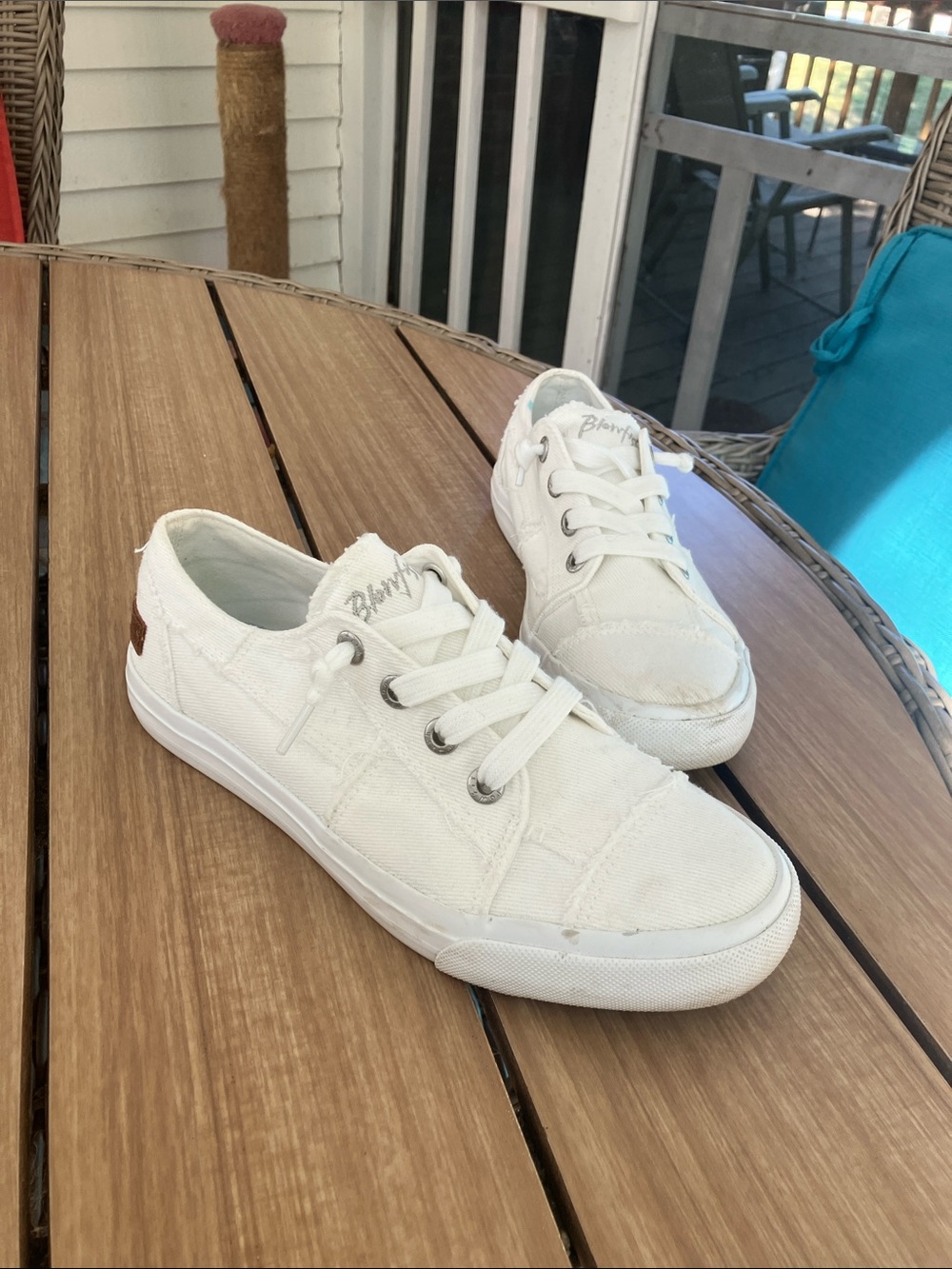 Blowfish White Low-Top Canvas Lace-Up Sneakers